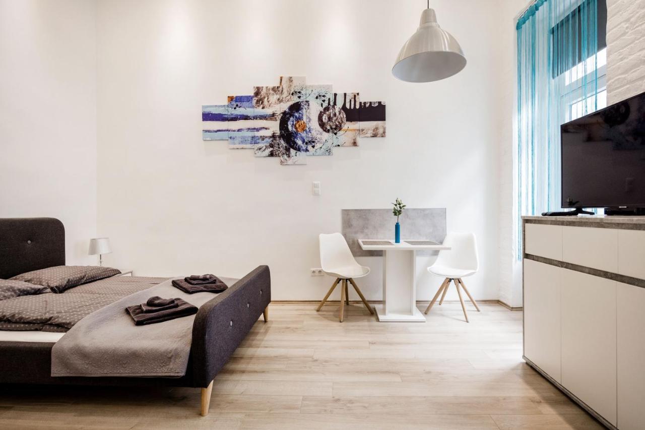 Elegant Studio In Central Budapest Kültér fotó